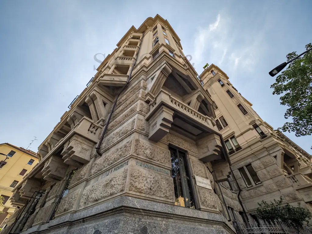 Dimora di lusso Milano Piazza Piemonte - Facciata