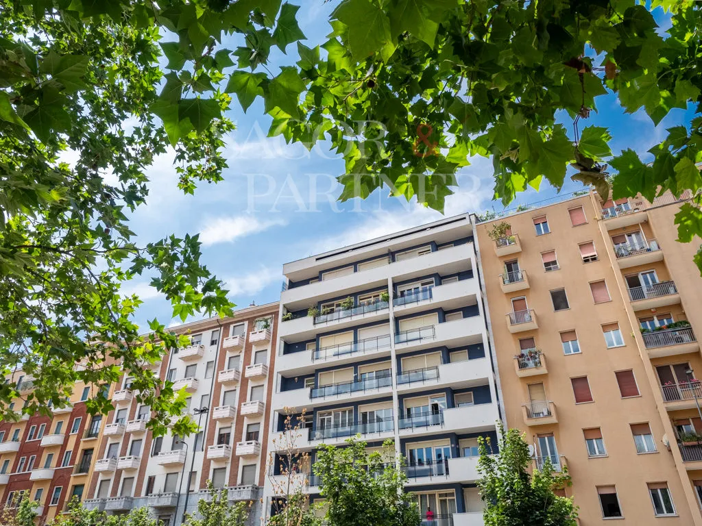 Quadrilocale Milano, Sant'agostino - facciata palazzo