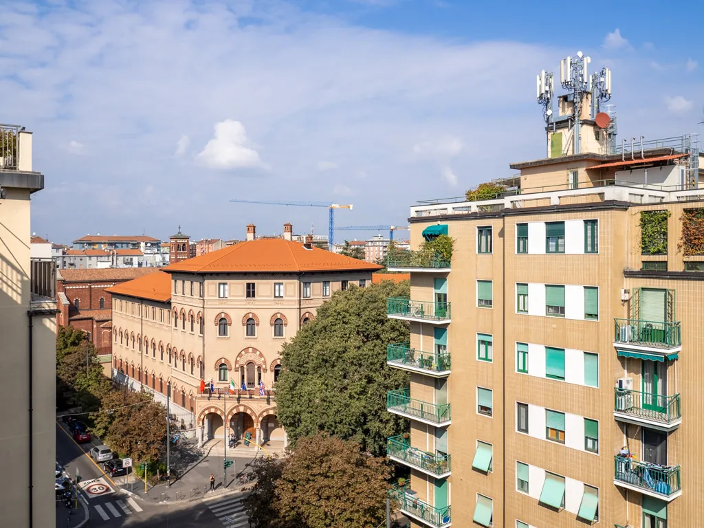 Quadrilocale-Milano-Marcantonio-Colonna-15-Vista Balcone Cucina