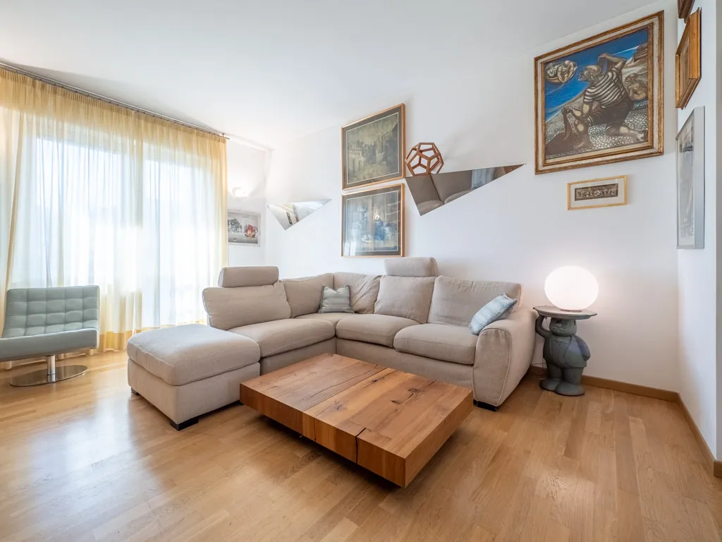 Quadrilocale-Milano-Marcantonio-Colonna-15-Living