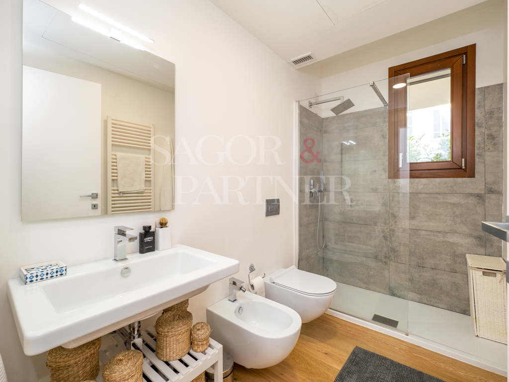 Trilocale In locazione Milano Via Costanza 38 - Servizio